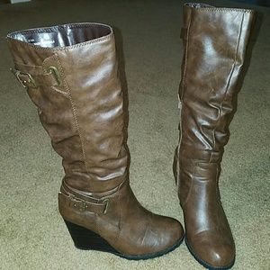Brown wedge boots