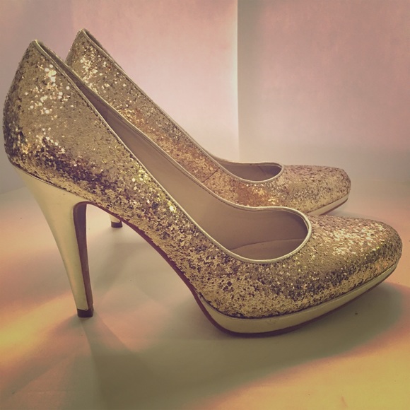 NINE WEST Gold Rocha pump