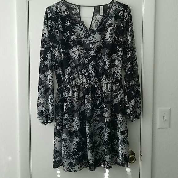 DONATED!! Xhilaration Watercolor Dress