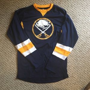 Buffalo sabres NWOT long sleeved shirt