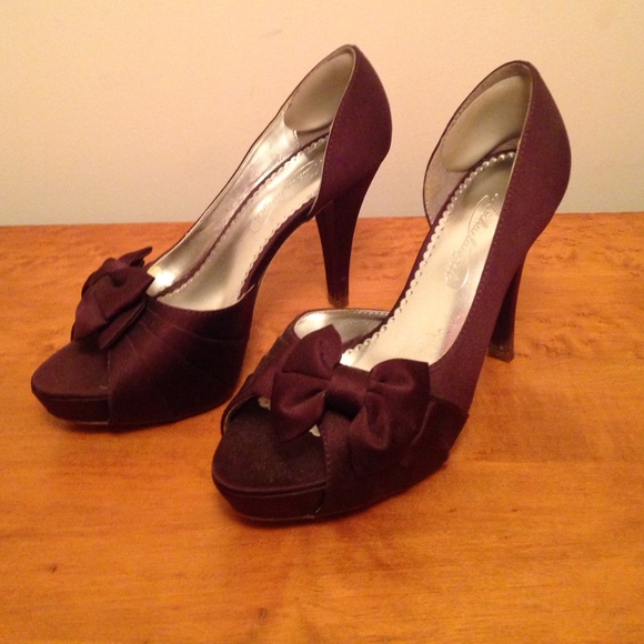 Satin Peep Toe Platform High Heel with Bow