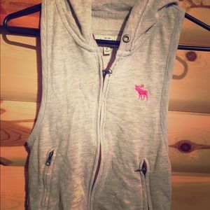 Abercrombie sweater vest