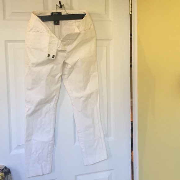 White cropped stretchy pants!