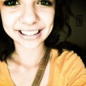 Meet your Posher, Mila