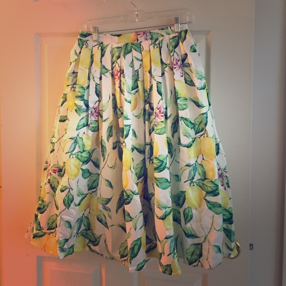 Chicwish Lemon Midi Skirt