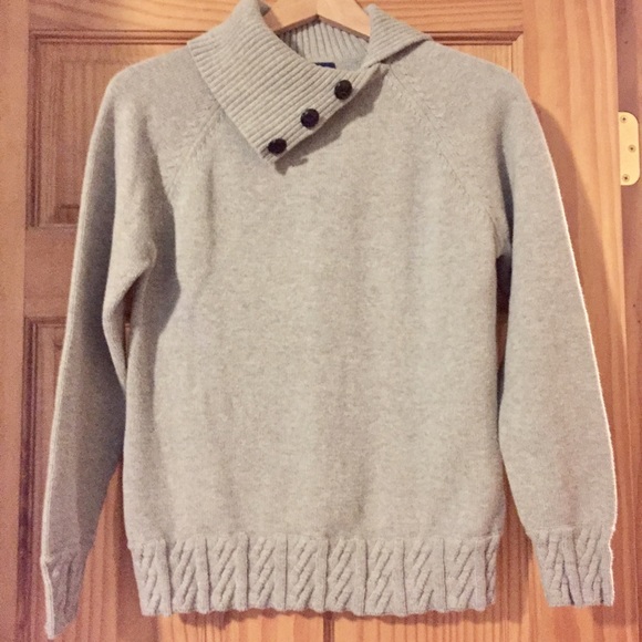 ❄️ Light Gray Sweater [Sz S] - Picture 2 of 4