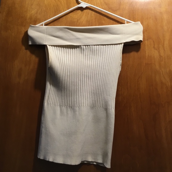 White House black market off the shoulders blouse