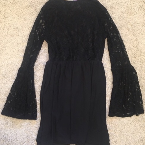Chic V Neck Black Long Sleeve Lace Mini Dress Sm - Picture 4 of 4