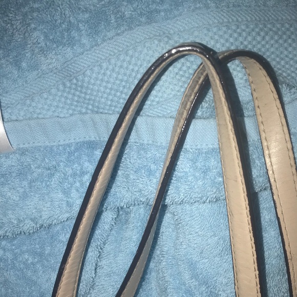 Authentic Michael Kors Bag - Picture 6 of 6