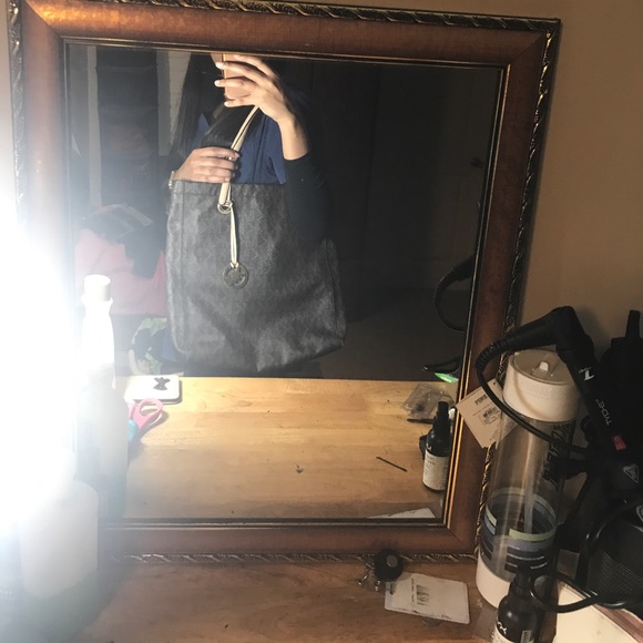 Authentic Michael Kors Bag - Picture 2 of 6