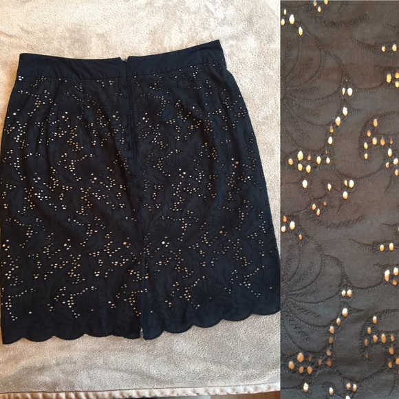 Ann Taylor Loft black eyelet pencil skirt SZ 4P - Picture 2 of 4