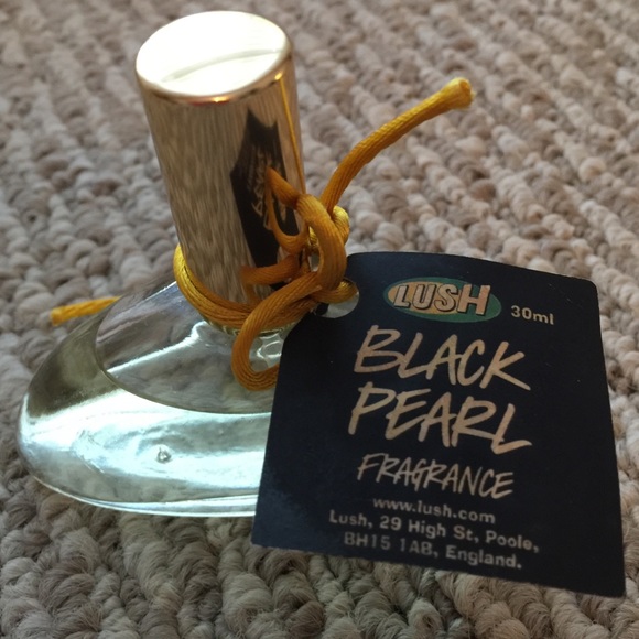 Lush Black Pearl perfume-Limited Edition🎁