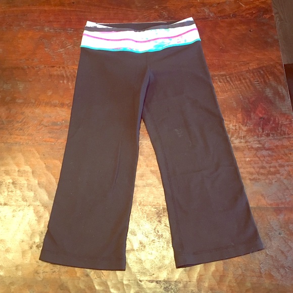 Lululemon Groove Crop