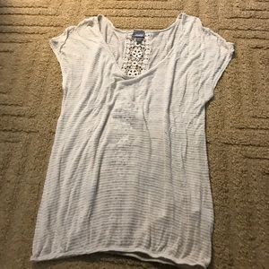 Short sleeve stretchy material tee