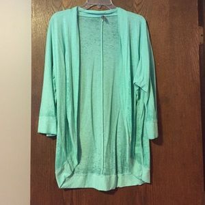 Vanity 3/4 sleeve top