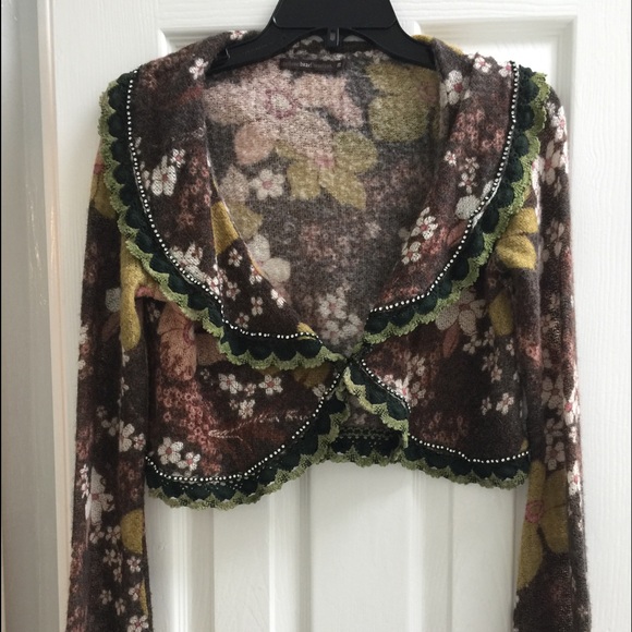 ** FLASH SALE*** Hazel green floral coverlet