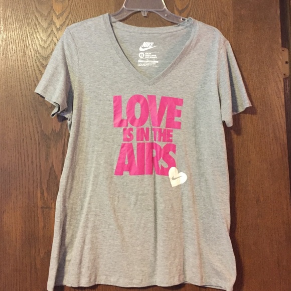 Nike tee