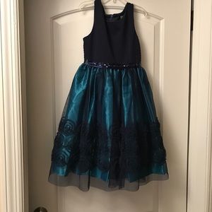 Girl's dress