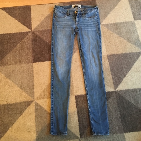 Hollister jeans