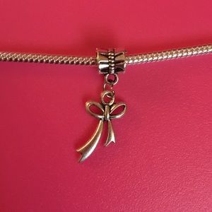 Ribbon Dangling Charm