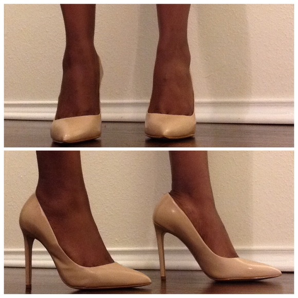 SALE Steve Madden Nude Pumps