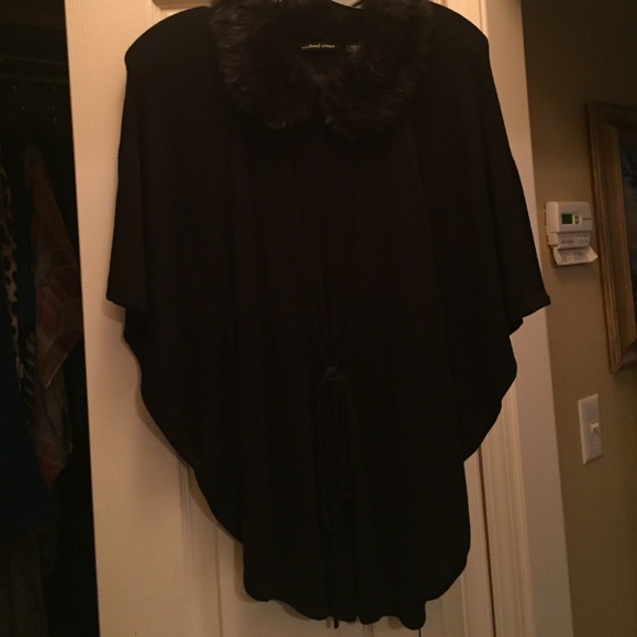 Michael Simon Faux fun trimmed pull over
