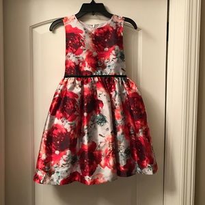 Girl's holiday dress