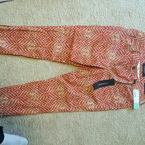 Liverpool cropped pants