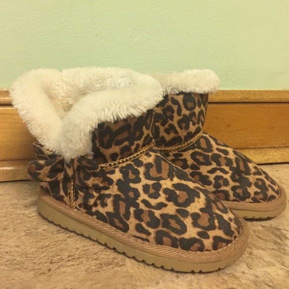 Girls boots size 9