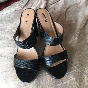 Guess Platform Heels Black Snake Shoes Sz 9