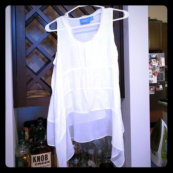 Simply Vera Wang XS White top