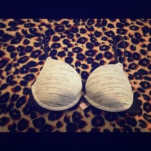 Victoria's Secret PINK push-up