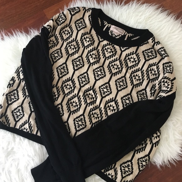 Forever 21 knit sweater - Picture 1 of 2