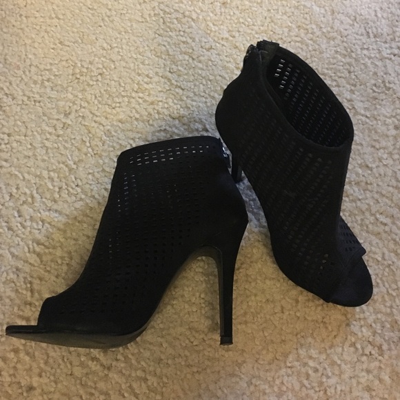 Black Heels! 👠