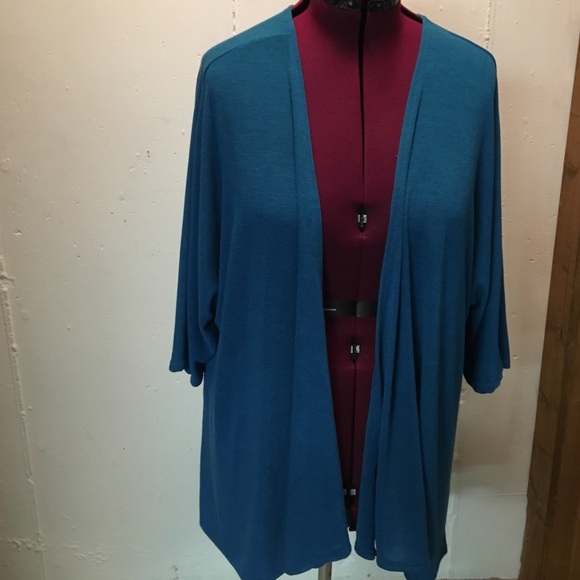 NWOT LuLaRoe Lindsey Kimono