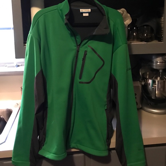 Columbia XL green jacket with omnishield