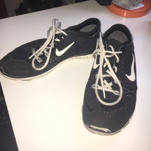 Nike Free TR Fit 4. 5.0. - Picture 1 of 4