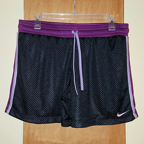 Nike Shorts (L)