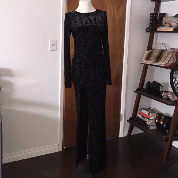 Long black dress with open slit