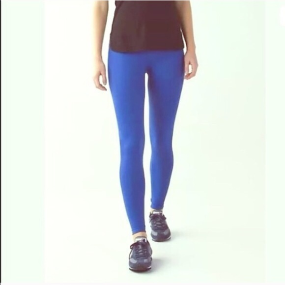 Lulu lemon new never worn blue leggings