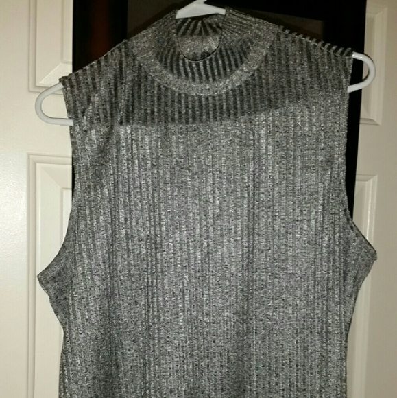 Short Sleeve 1/2 Turtle Neck Shirt
