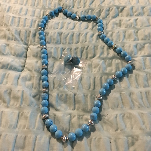 Vintage Blue Marbled Pinup Necklace and Earrings