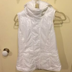 Lululemon Running White Vest, size 6