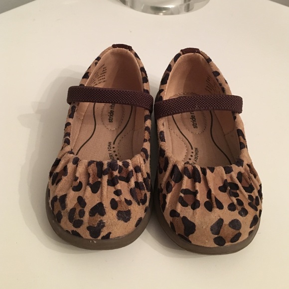 Stride Rite Leopard shoes