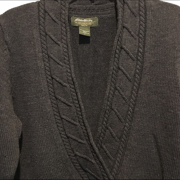 Eddie Bauer 100% merino deep vee sweater