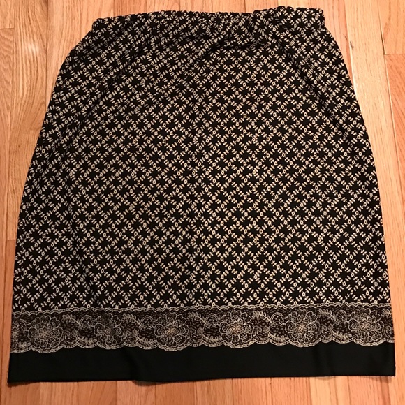 Black and Tan design skirt
