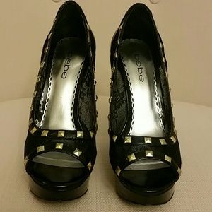 Women's Bebe Black Patent Leather Pump Size 7