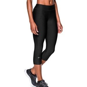Under Armor heatgear crop leggings