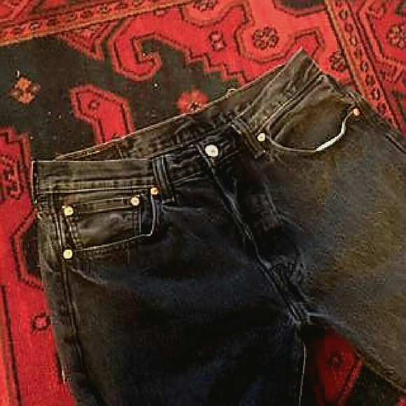 Black 501 Levi's