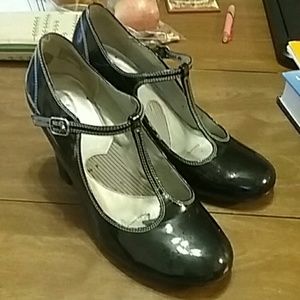Vintage Mary Jane T-strap Heels